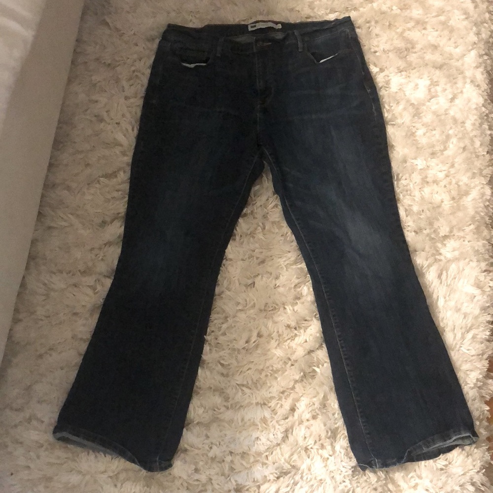 Levi’s 515 bootcut jeans in good condition. Size 16.